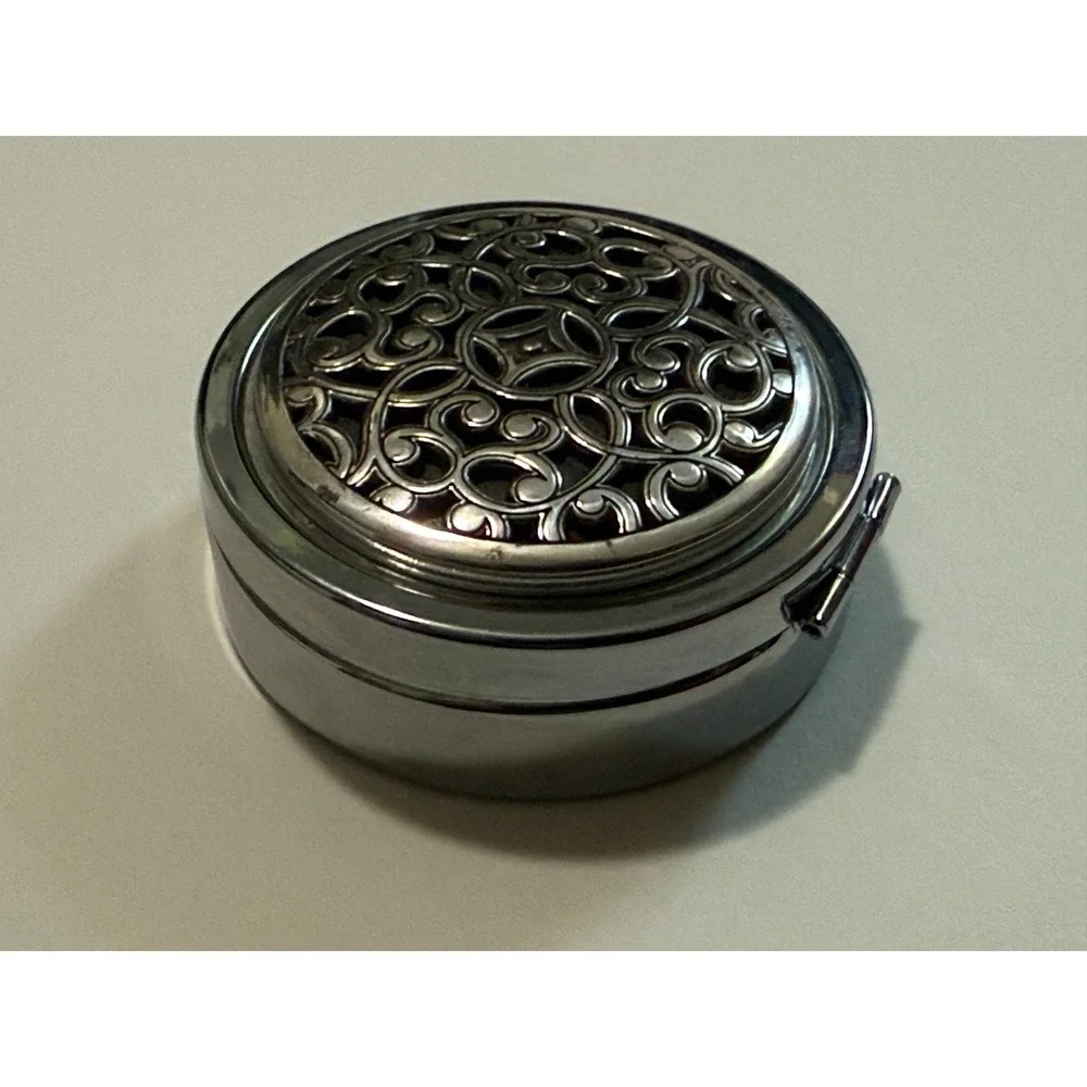 Beautiful Brighton Silver Tone Celtic look heart push‎ button round jewelry case